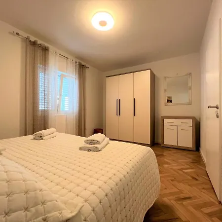 Apartment Makarska Exterior photo