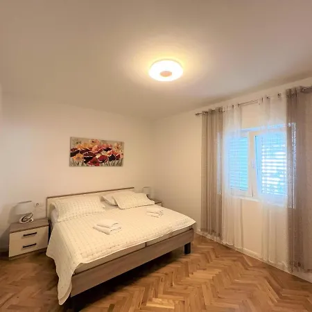 Apartment Makarska Exterior photo
