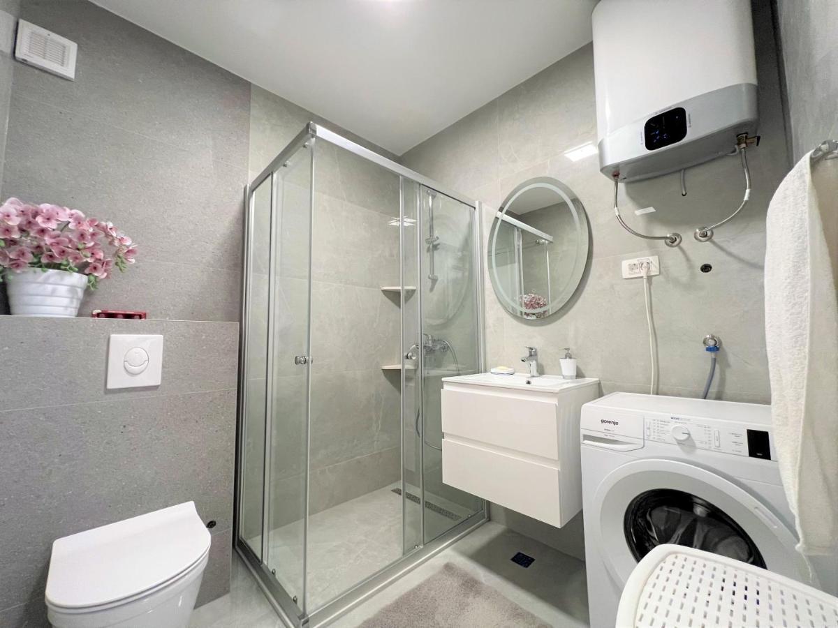 Apartment Apartment Makarska