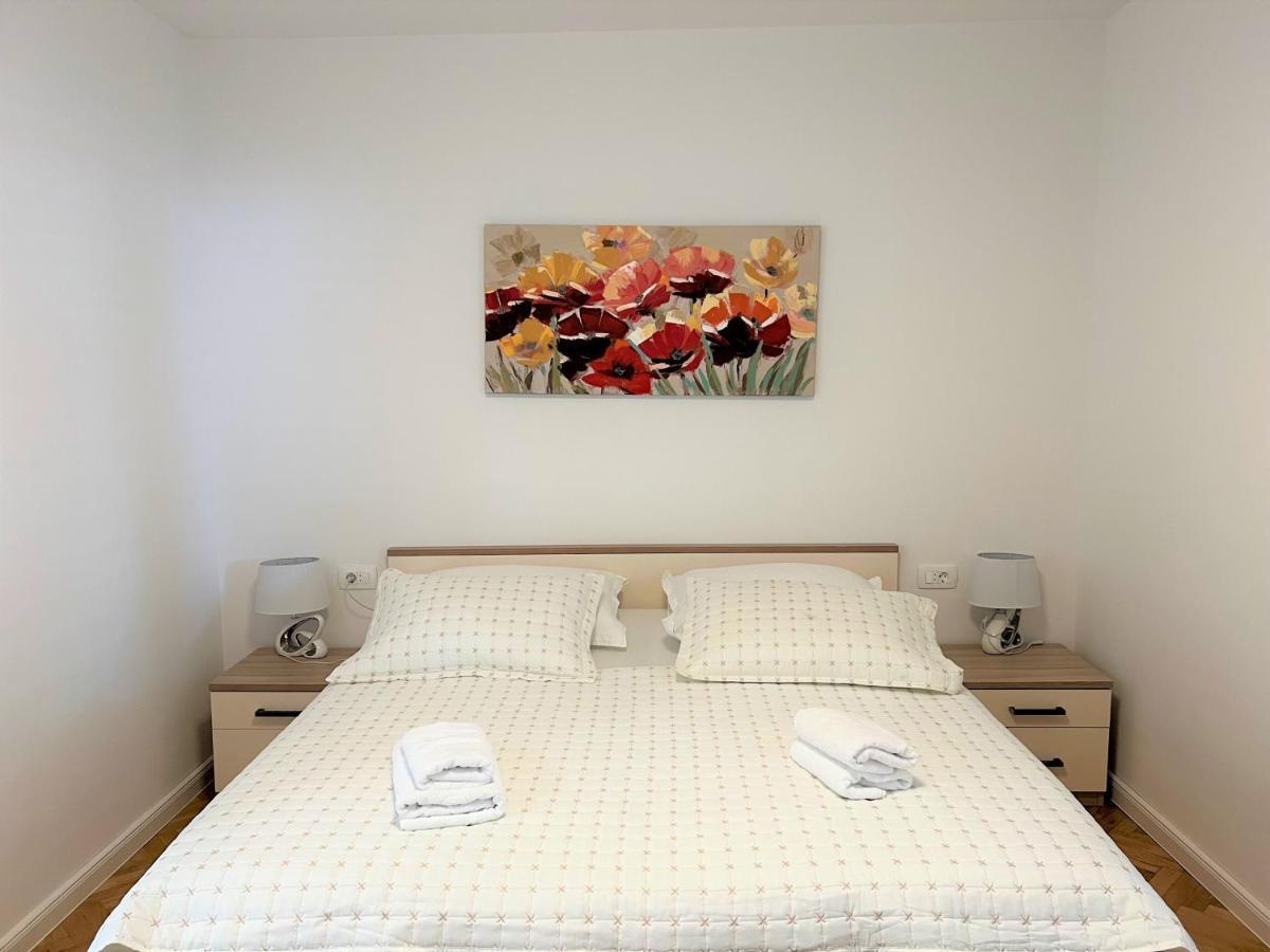 Apartment Apartment Makarska Makarska